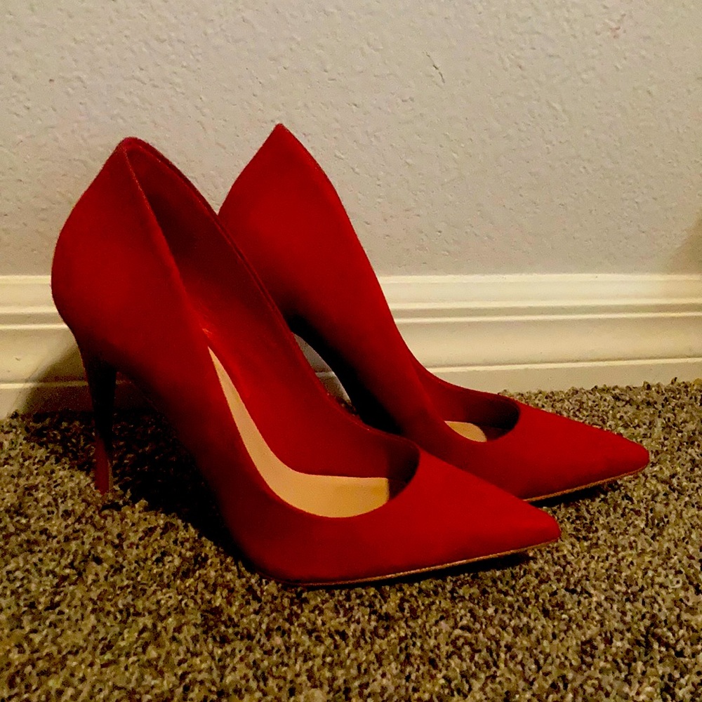 Only worn once…excellent condition